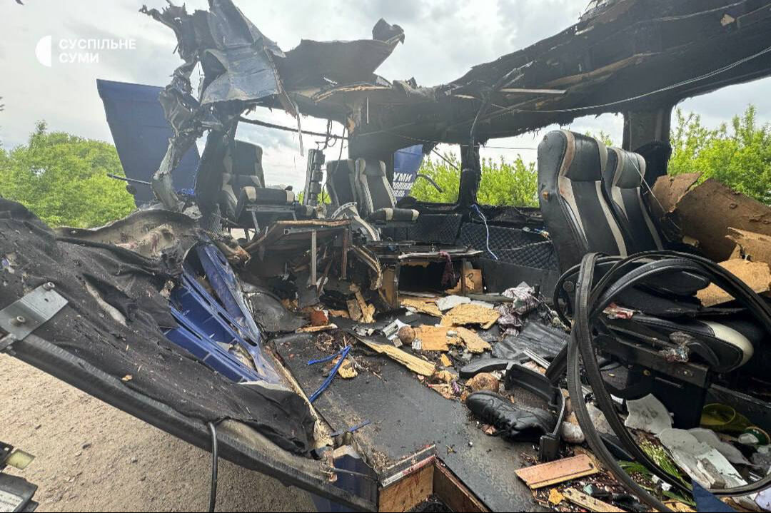 İstanbul görüşmeleri sonrası dronlu saldırı! Rusya yolcu otobüsüne saldırdı: Çok sayıda Ukraynalı hayatını kaybetti - 2. Resim