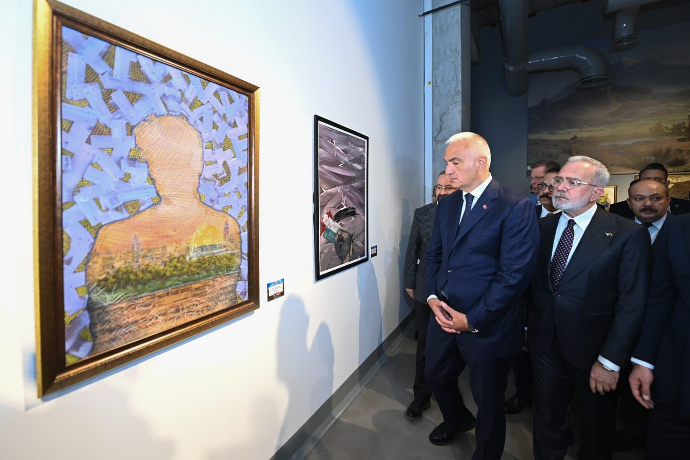 Kültürel faaliyetler ülkeye dört bir yandan gelir getiriyor! Bakan Ersoy medya temsilcileriyle bir araya geldi - 1. Resim