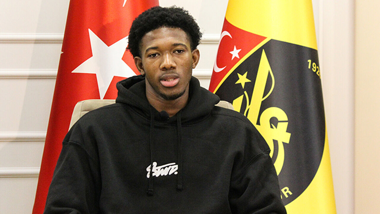 Üniversite okumak için İstanbul'a geldi, şimdi Beşiktaş yolunda - 1. Resim