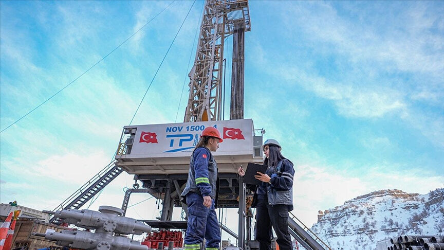 3 bini aşkın istihdam sağladı! Türkiye tarihinin en büyük petrol keşfi Gabar'da 897 milyon varillik rezerv - 2. Resim
