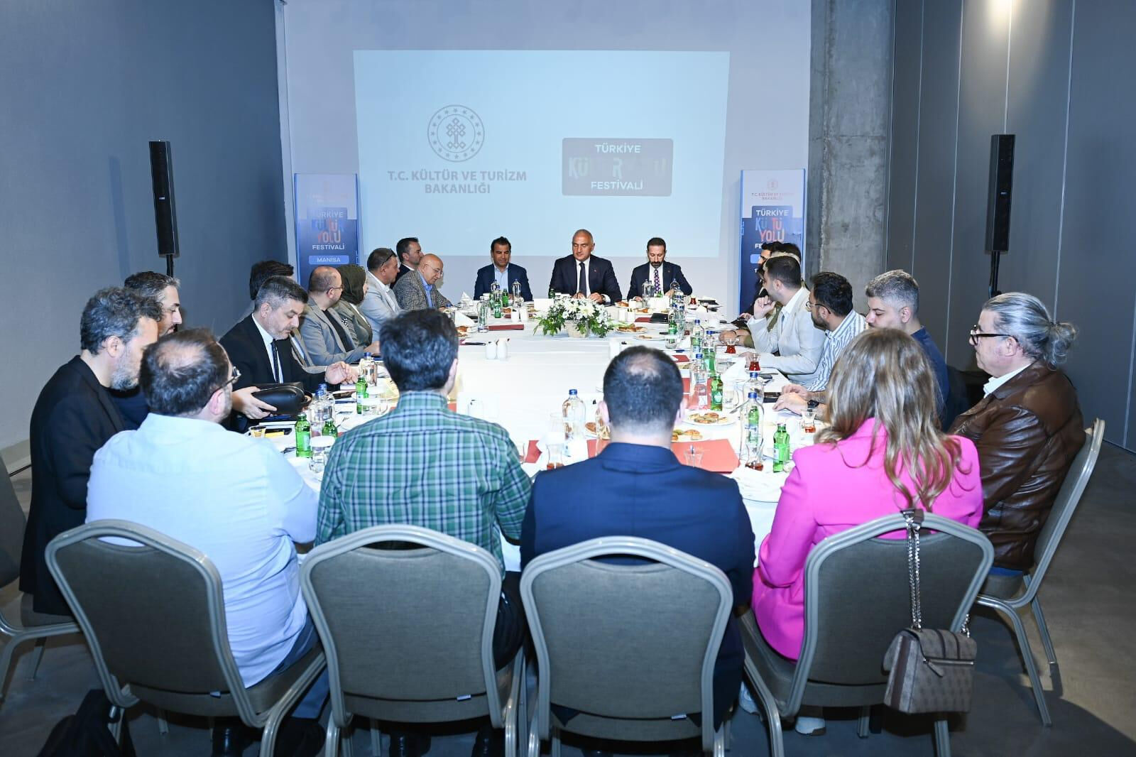 Bakan Ersoy duyurdu! Kurban Bayramı tatili 9 gün olacak mı? Dikkat çeken açıklama... - 1. Resim