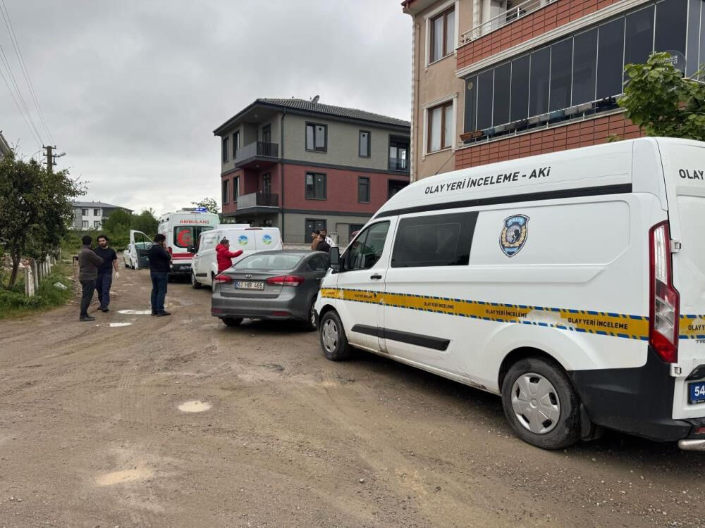 Eski oyuncu Ahmet Fırat, evinin balkonunda ölü bulundu! - 4. Resim