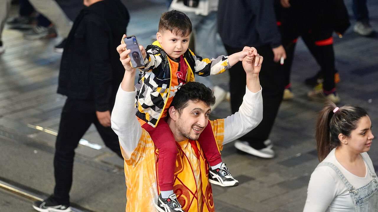 Galatasaray şampiyon! Türkiye'nin dört bir yanında büyük coşku - 5. Resim