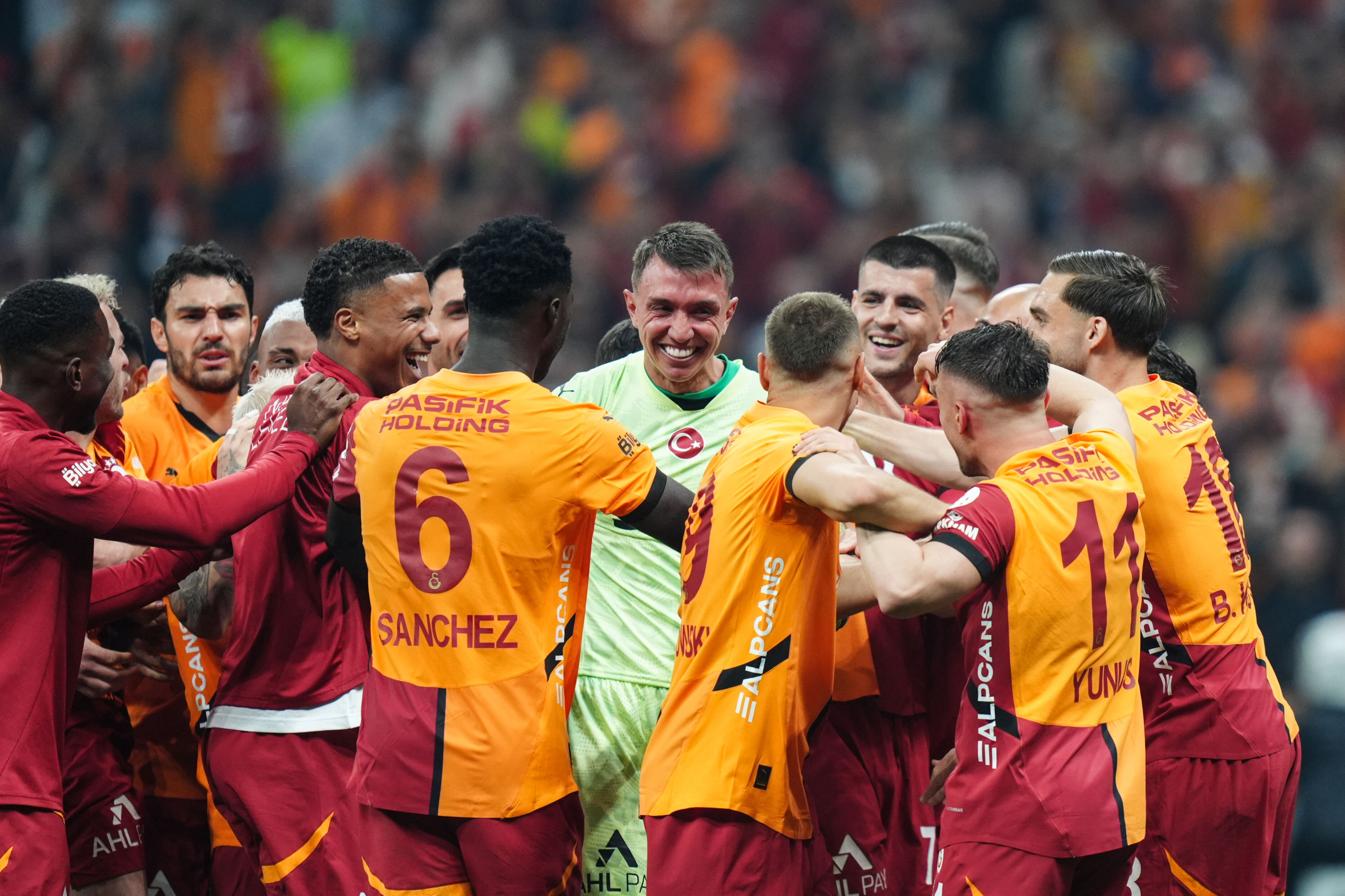 Muslera penaltıdan gol attı! Galatasaray'da tarihi an - 1. Resim