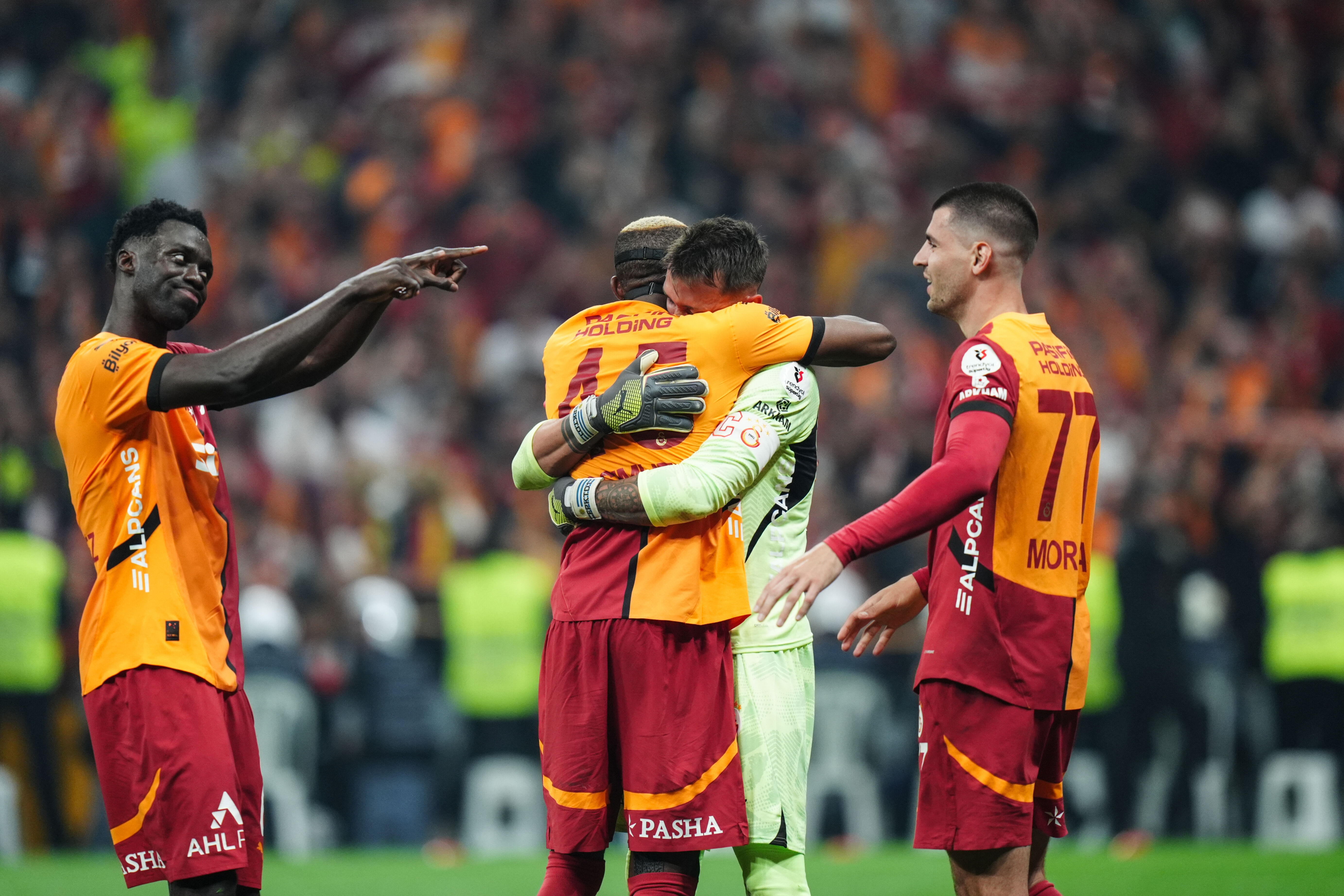 Muslera penaltıdan gol attı! Galatasaray'da tarihi an - 3. Resim
