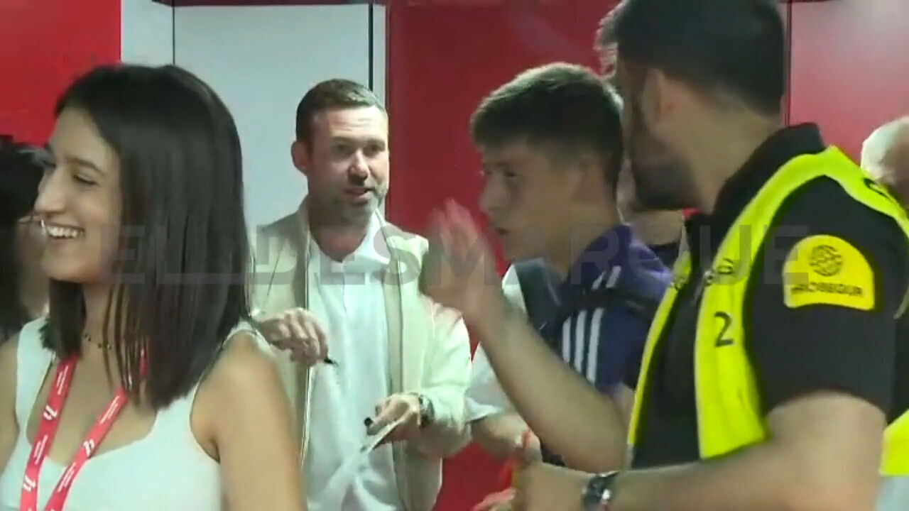 Arda Güler'in zor anları! Stattan çıkamadı, İspanya'da haber oldu - 2. Resim