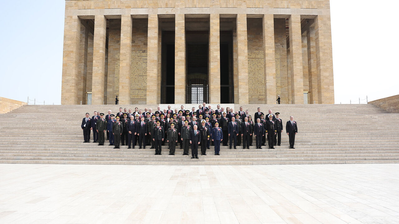 Devlet kademesi Anıtkabir'de! - 1. Resim