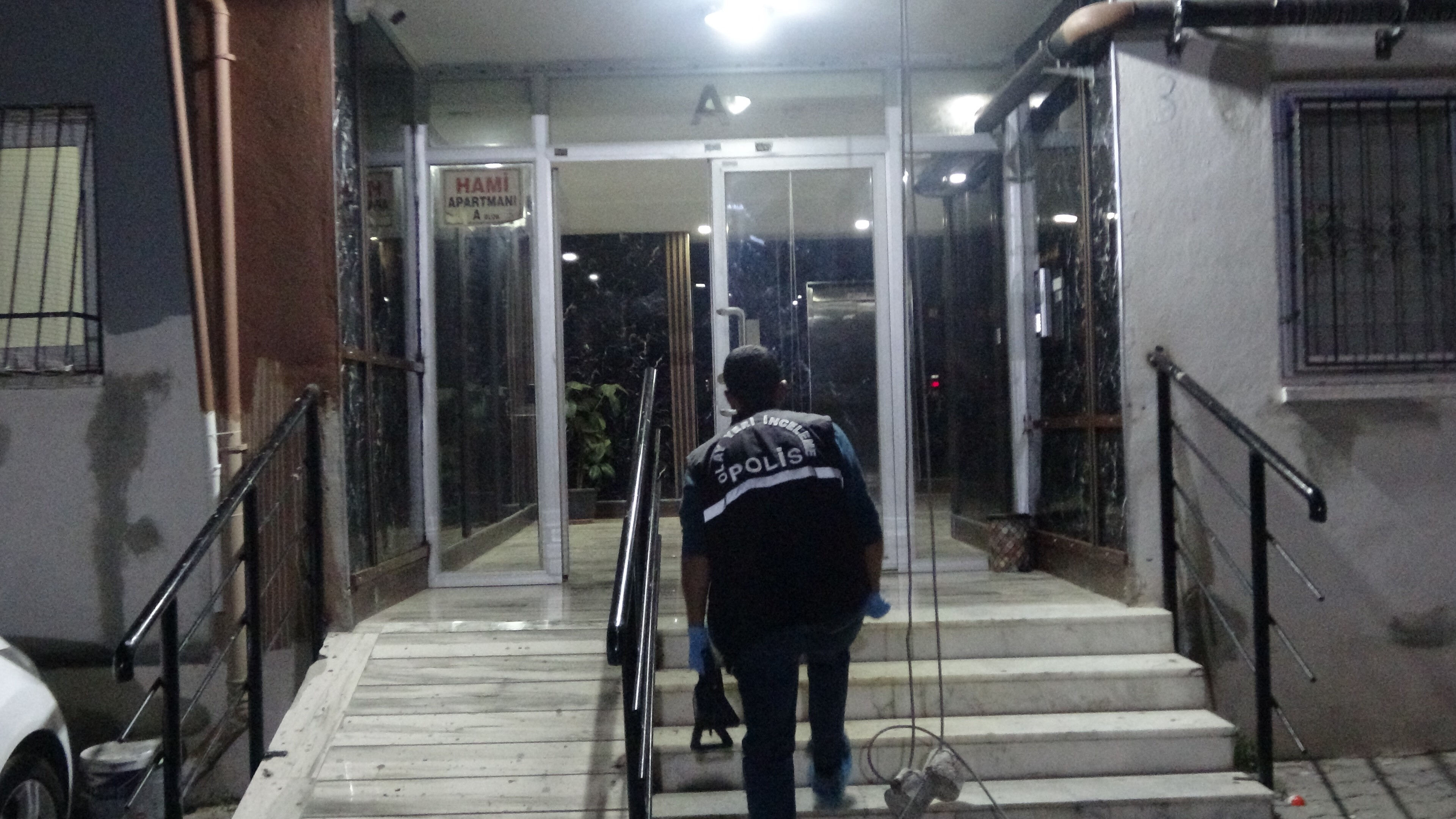 Genç kadını katledip 12'inci kattan atladı! Adana'da kan donduran olay - 3. Resim