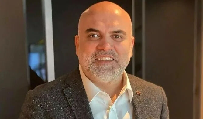 İBB'deki yolsuzluk derinleşiyor! Etkin pişmanlıktan yararlanan Ahmet Çiçek: Bavulla para taşıdım, sahte fatura kestim Murat Kapki