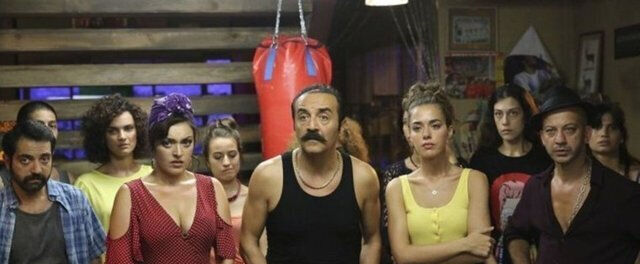 Organize işler 2: Sazan Sarmalı filminin oyuncuları kimler, konusu ne? - 2. Resim