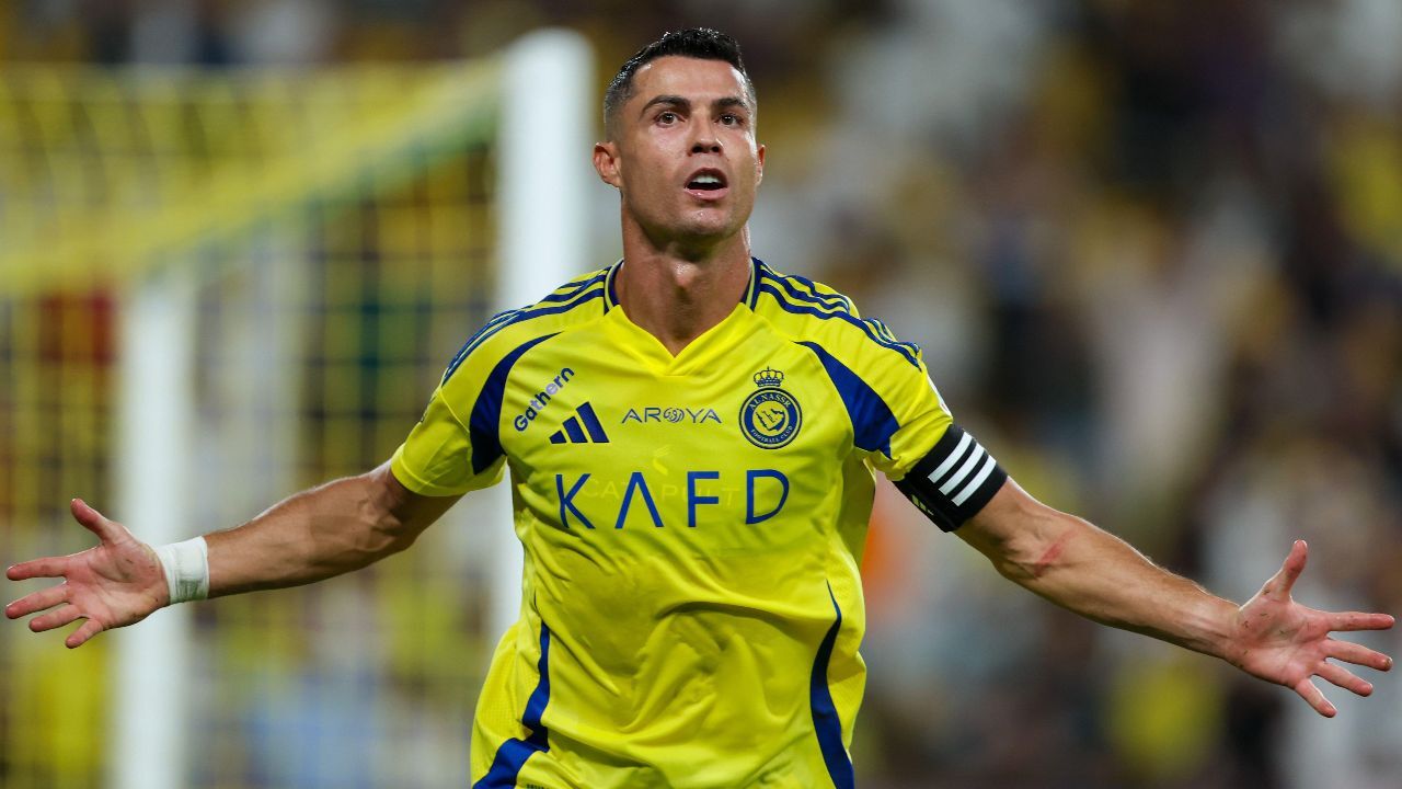 Ronaldo Beşiktaş'a gelecek mi? Transfer iddiaları gündeme bomba gibi düştü Ronaldo Beşiktaş'a gelecek mi? Transfer iddiaları gündeme bomba gibi düştü
