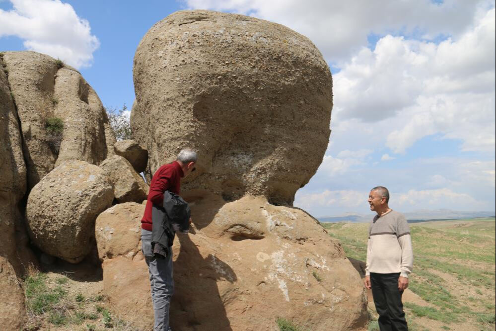 Sivas'taki esrarengiz kayaların sırrını çözen yok! Gören herkes aynı şeyi söylüyor - 1. Resim