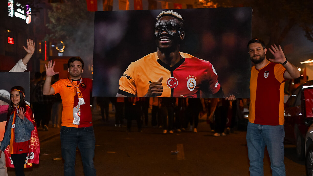 Galatasaray'ın şampiyonluk kutlamasının detayları belli oldu! Dünyaca ünlü şarkıcı... - 2. Resim