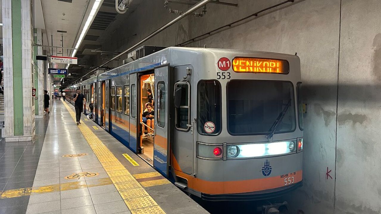 Metrolar grevde mi, metrolar kapalı mı, çalışıyor mu? İstanbul ve Bursa'da ulaşım endişesi! Metrolar grevde mi, metrolar kapalı mı, çalışıyor mu? İstanbul ve Bursa'da ulaşım endişesi!