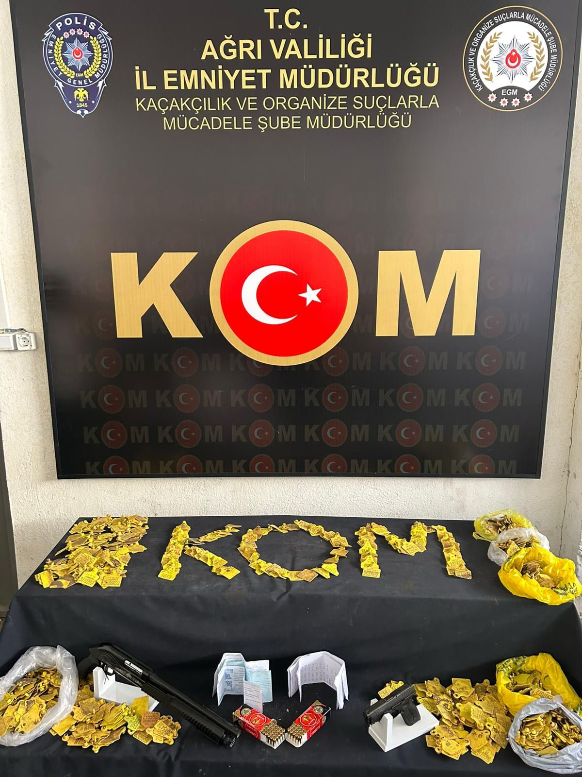 Ağrı'da usulsüz şekilde hayvan sevki yapan 9 kişi yakalandı - 1. Resim