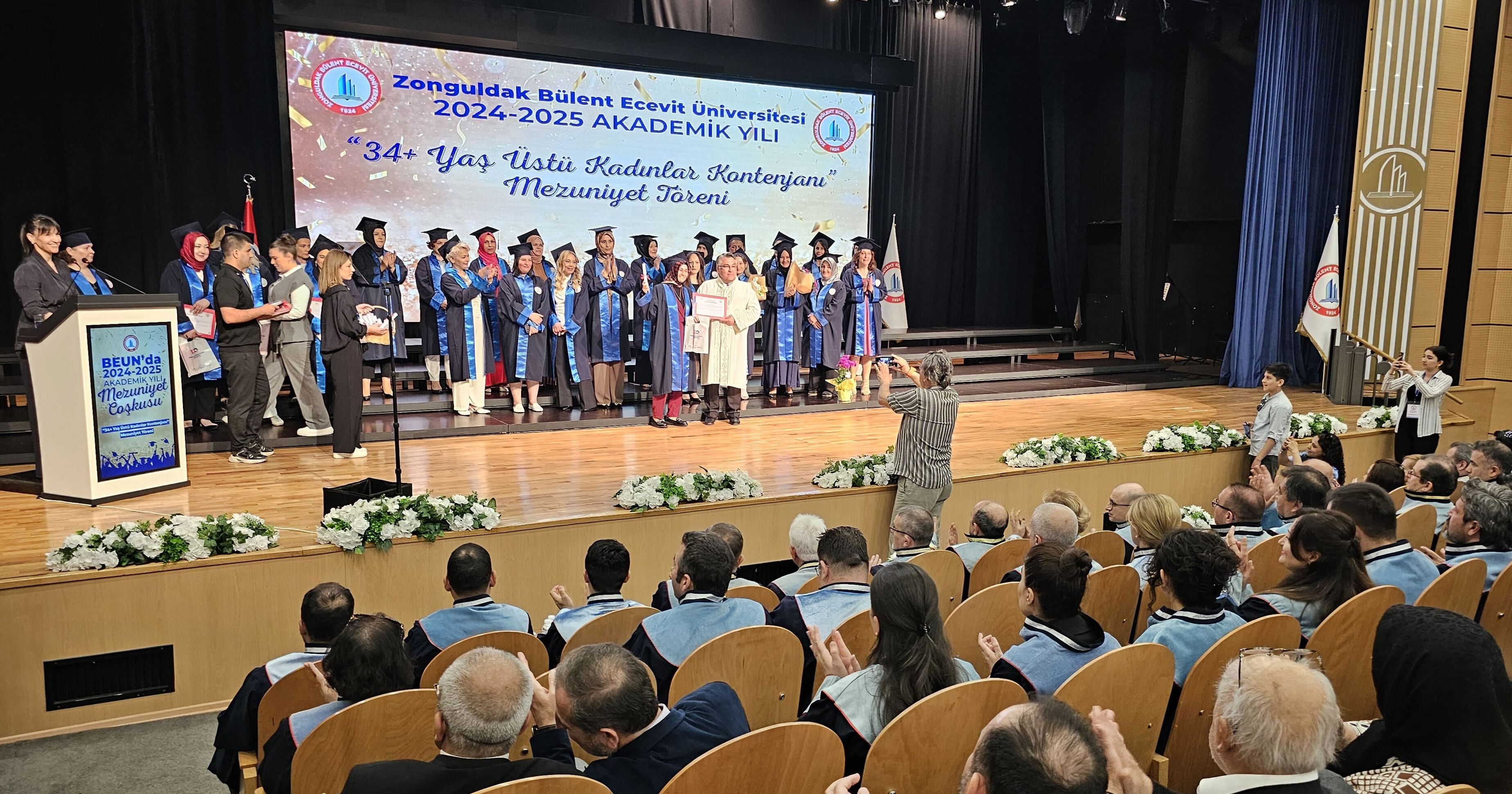 Başörtüsü yasağı yüzünden yarım kalan hayali, yıllar sonra gerçeğe dönüştü - 2. Resim