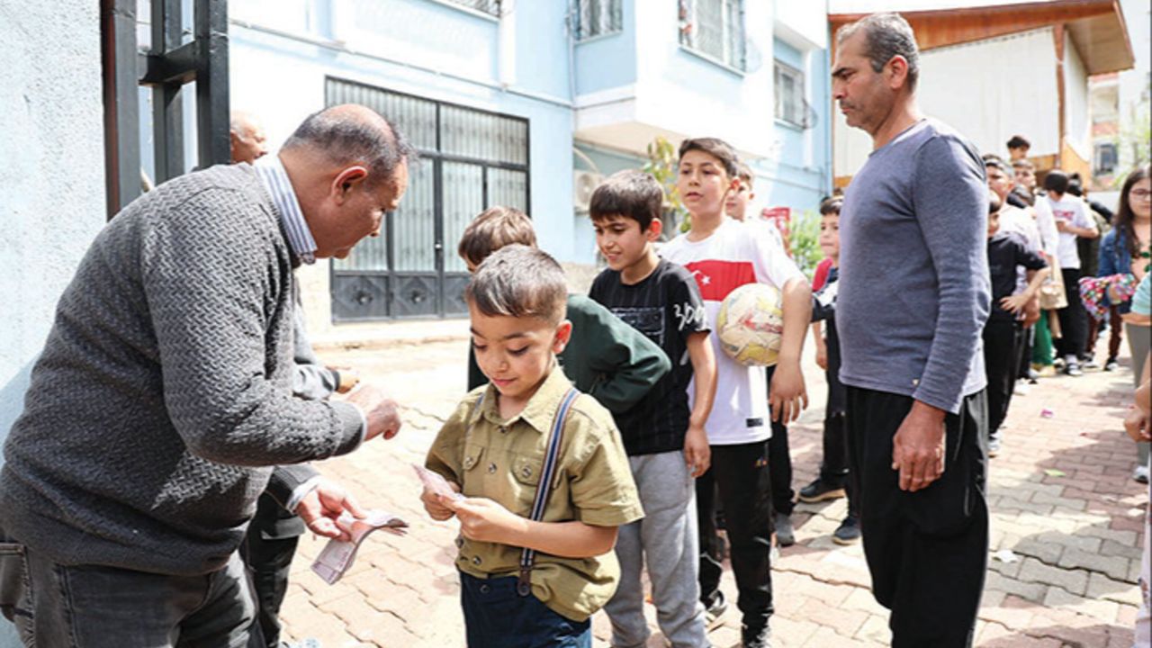 Bayram tatili uzatılacak mı, Kurban Bayramı 9 güne çıkar mı? 2025 Kurban Bayramı tatili için resmi açıklama bekleniyor Bayram tatili uzatılacak mı, Kurban Bayramı 9 güne çıkar mı? 2025 Kurban Bayramı tatili için resmi açıklama bekleniyor