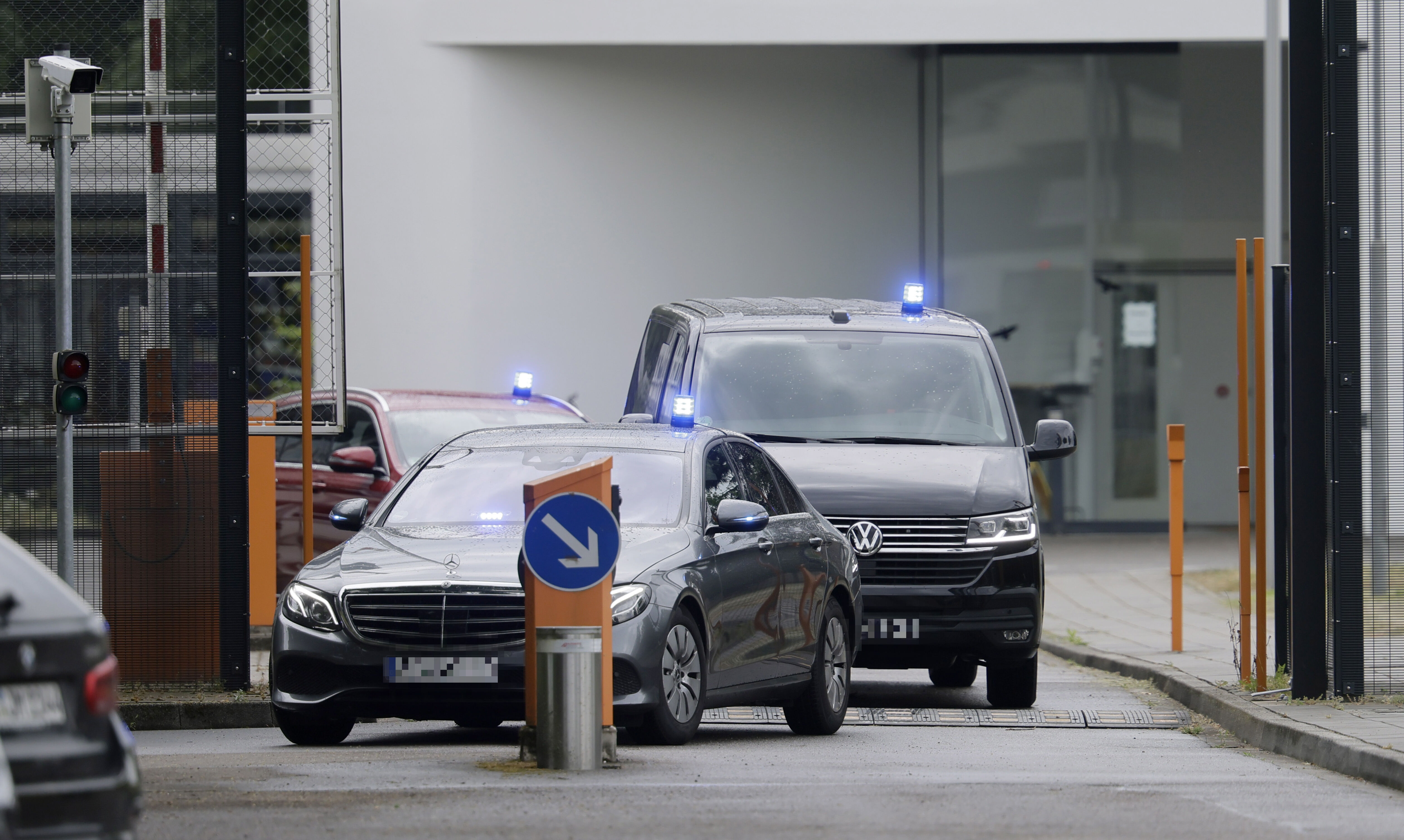 Bombalı eylem hazırlığındaki teröristler Almanya’da yakalandı! Mültecilere saldırı planı ortaya çıktı - 1. Resim