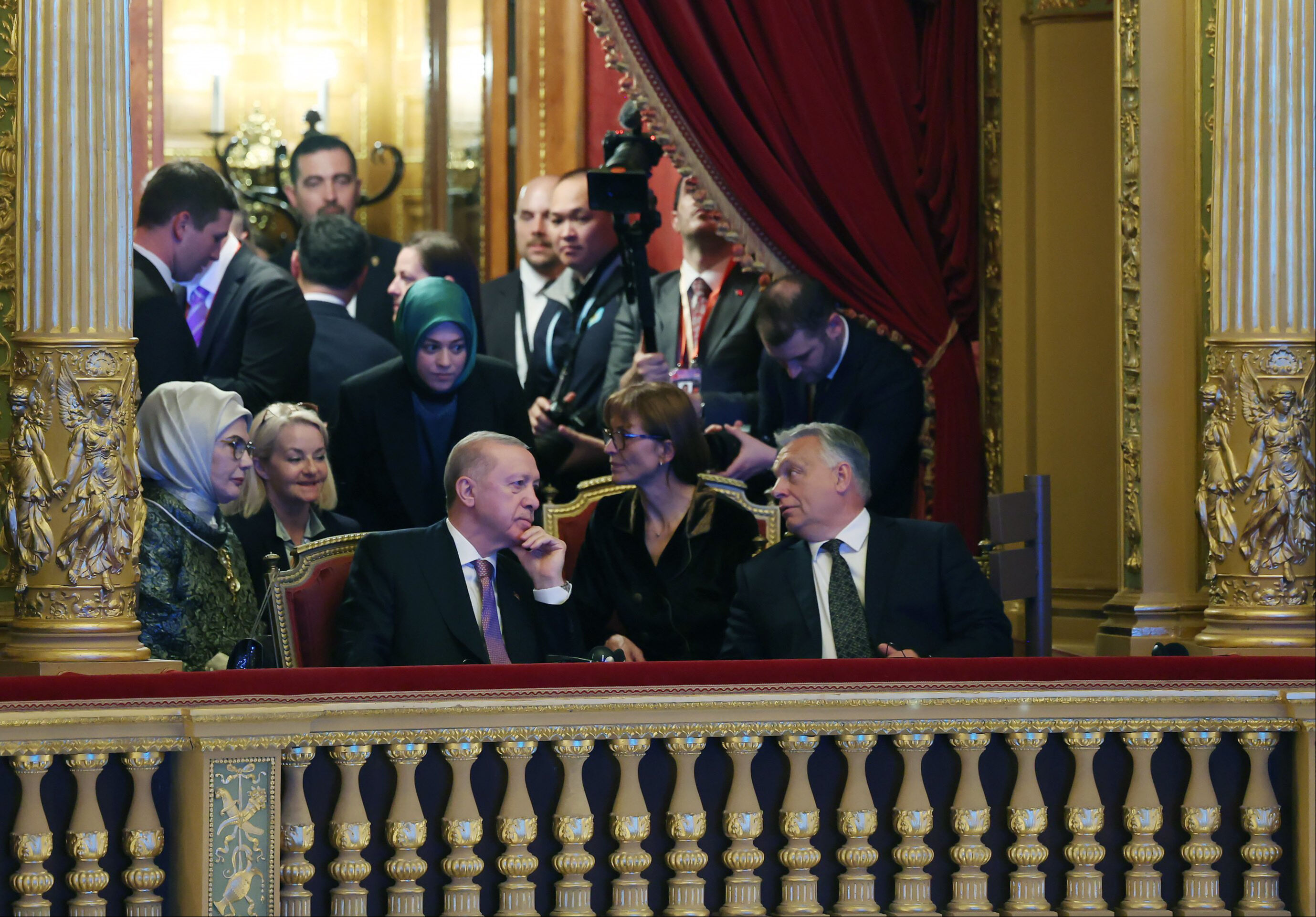 Cumhurbaşkanı Erdoğan, Orban ile beraber kültürel programa katıldı - 1. Resim