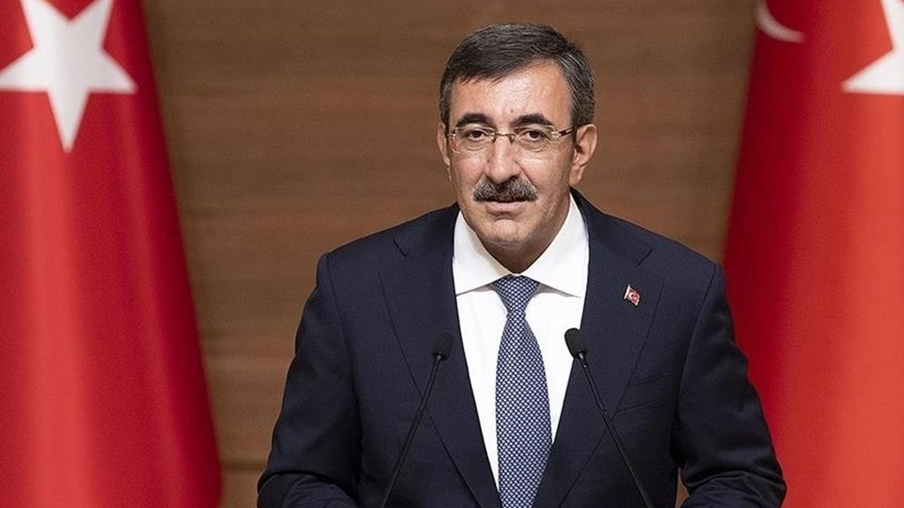 Cumhurbaşkanı Yardımcısı Yılmaz'dan 'terörsüz Türkiye' açıklaması: Özellikle istihbarat teşkilatımız yakından takip edecek Cumhurbaşkanı Yardımcısı Yılmaz'dan 'terörsüz Türkiye' açıklaması: Özellikle istihbarat teşkilatımız yakından takip edecek