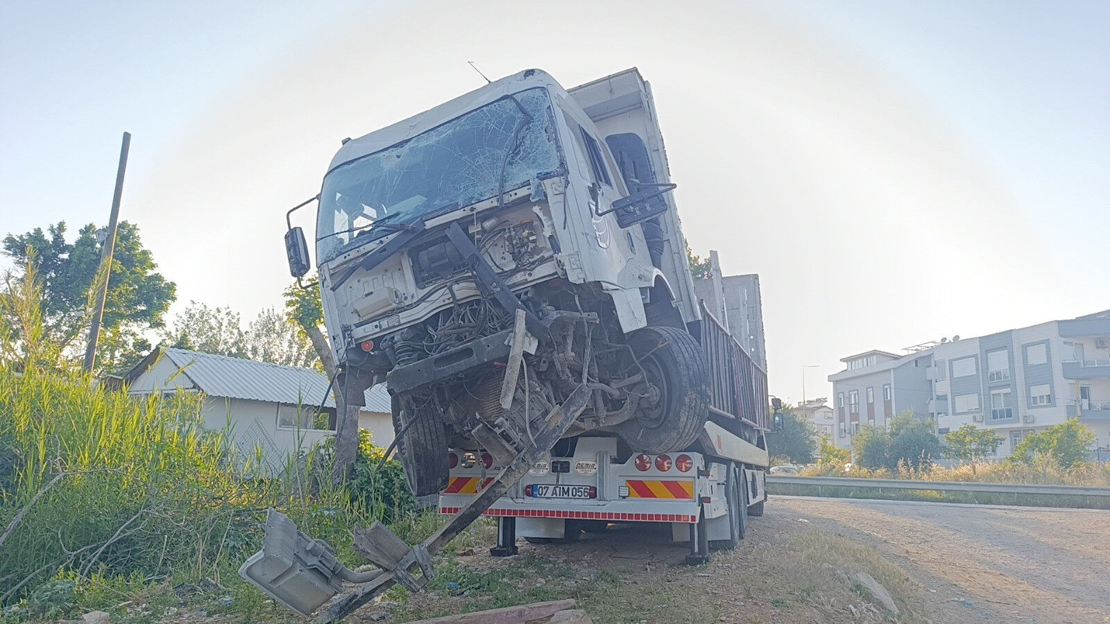 Dakikalarca ağladı, gerçek yüzünü hastanede gösterdi - 3. Resim