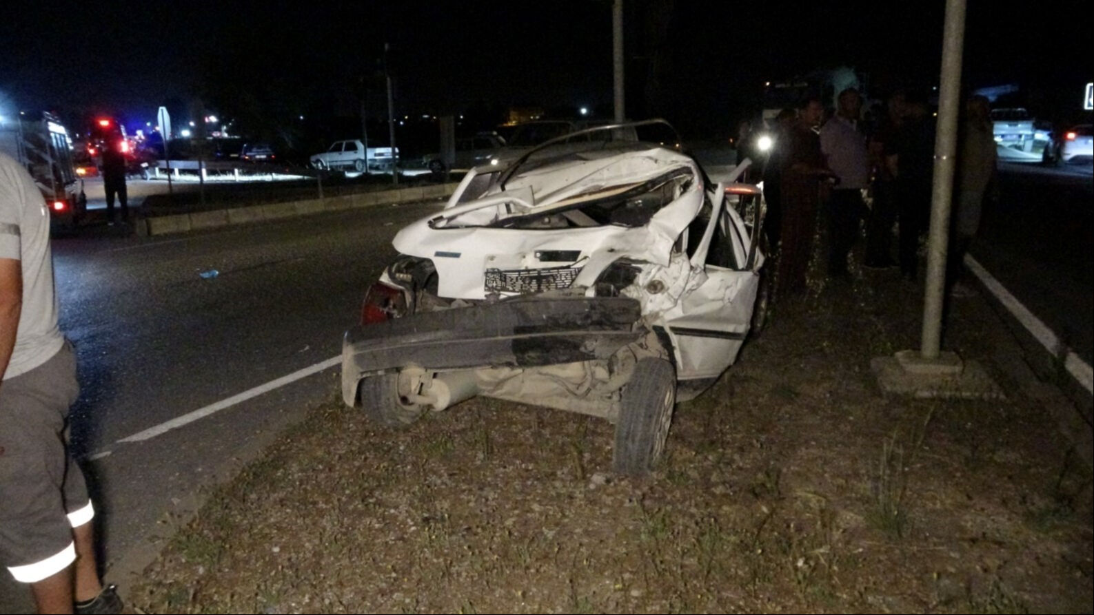Dakikalarca ağladı, gerçek yüzünü hastanede gösterdi - 1. Resim