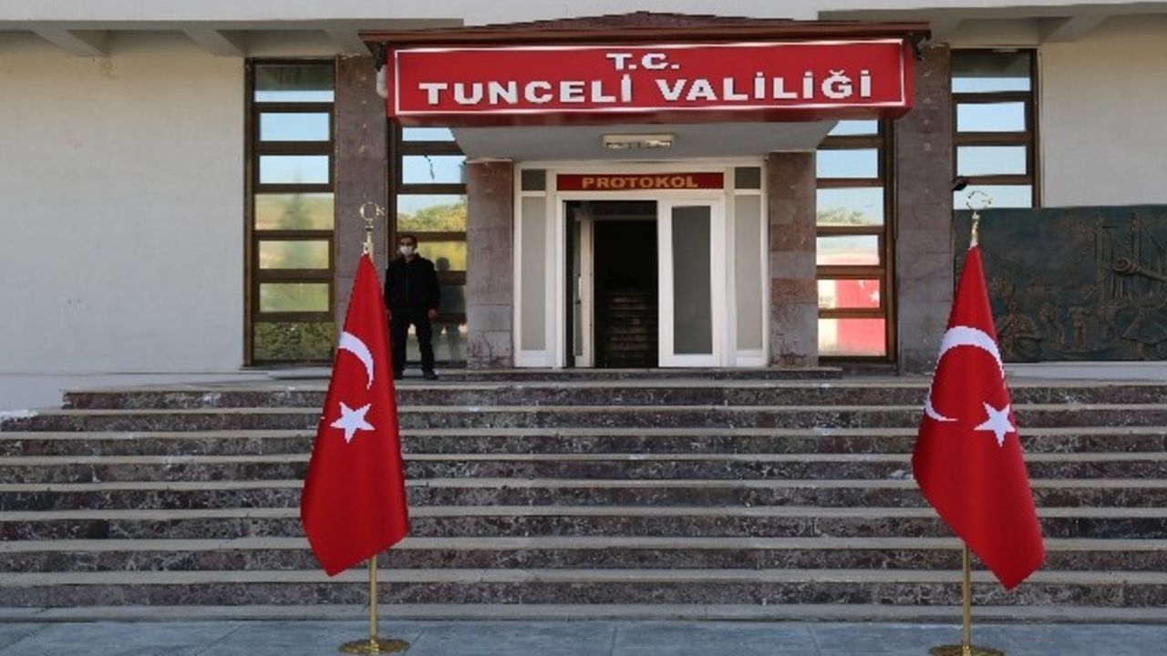 Ertuğrul Aslan kimdir, nereli? Tunceli Valiliği'ne vekaleten atandı Ertuğrul Aslan kimdir, nereli? Tunceli Valiliği'ne vekaleten atandı
