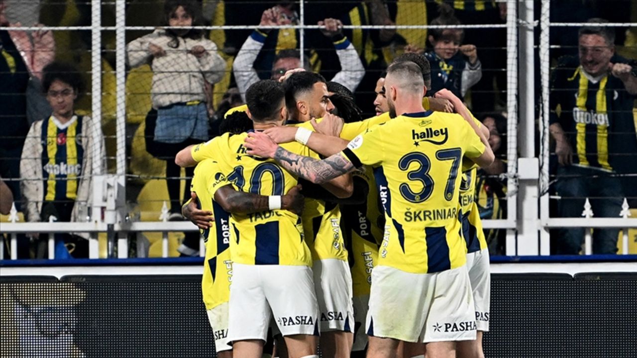 Fenerbahçe'nin Şampiyonlar Ligi'ndeki muhtemel rakipleri kimler? Fenerbahçe'yi zorlu ön eleme bekliyor! Fenerbahçe'nin Şampiyonlar Ligi'ndeki muhtemel rakipleri kimler? Fenerbahçe'yi zorlu ön eleme bekliyor!