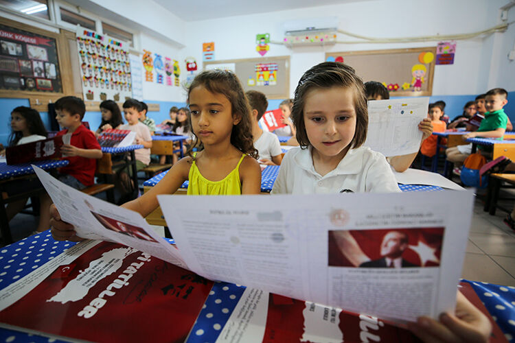 Karne günü ne zaman, karneler saat kaçta dağıtılacak? 2025 yaz tatili karne günü tarihi - 2. Resim
