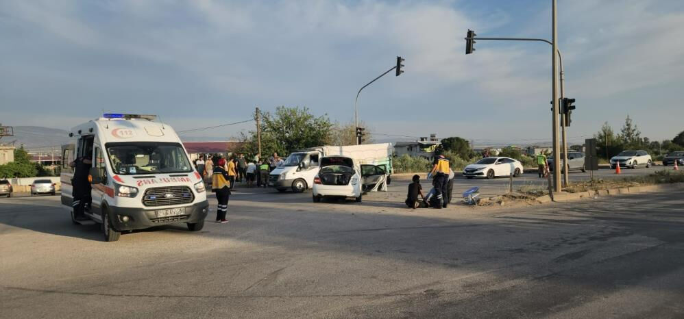 'Kaza Kavşağı'nda bir kaza daha: Buraya alt geçit istiyoruz - 1. Resim