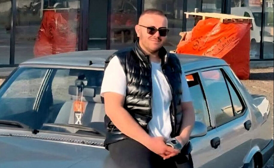 Takside feci ölüm! Demir borular adeta ok gibi saplandı - 2. Resim