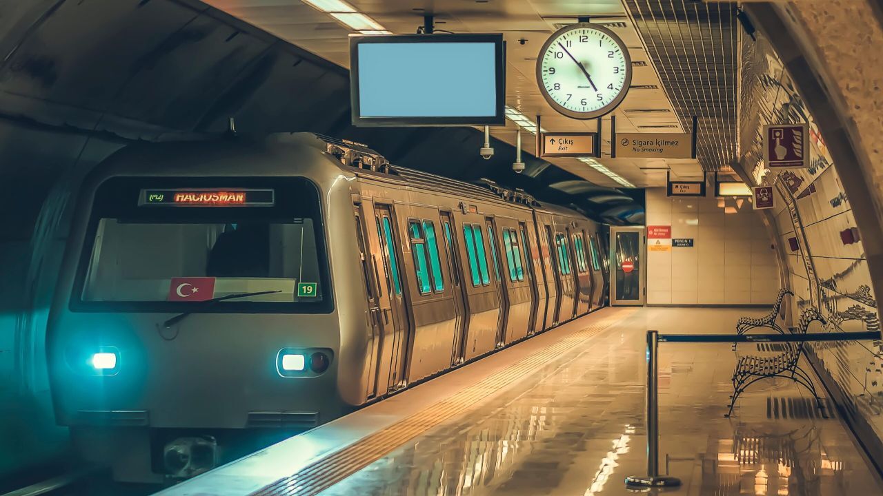 Yarın metrolar çalışıyor mu? 22 Mayıs otobüs grevi nedeniyle metro seferleri sorgulanıyor Yarın metrolar çalışıyor mu? 22 Mayıs otobüs grevi nedeniyle metro seferleri sorgulanıyor