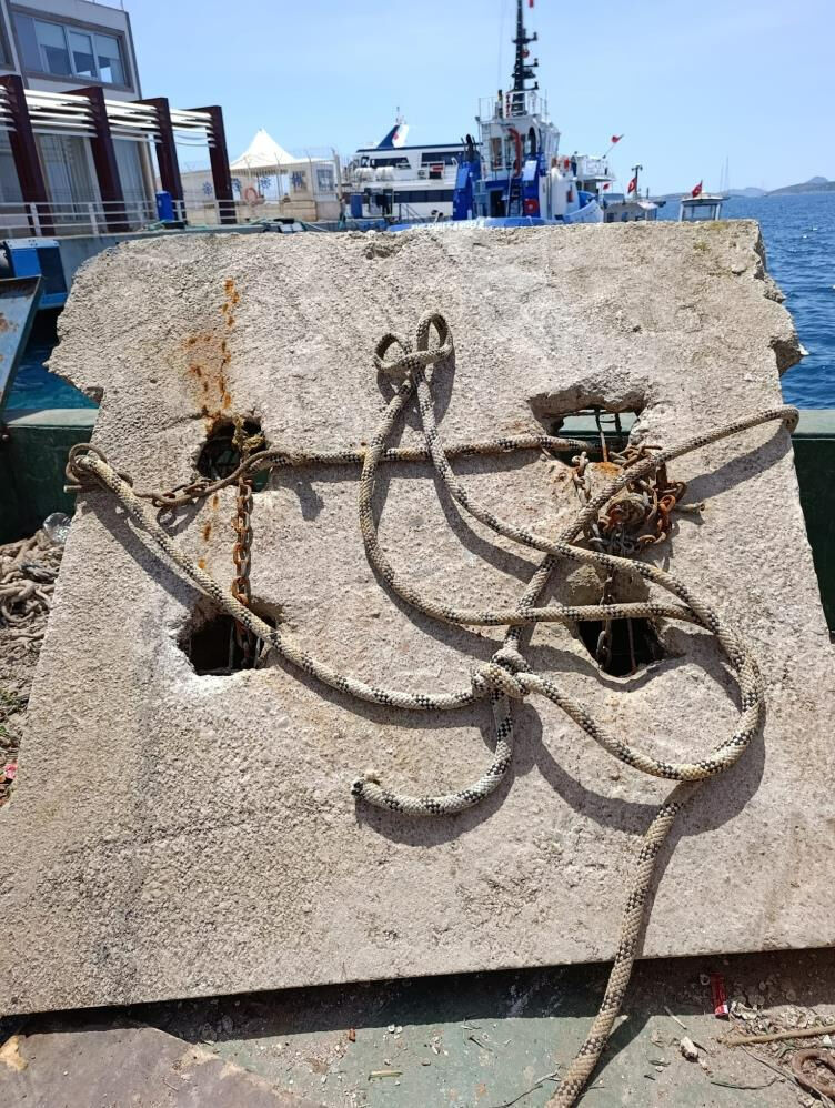 Bodrum'da deniz dibinden 30 ton atık çıktı! - 2. Resim