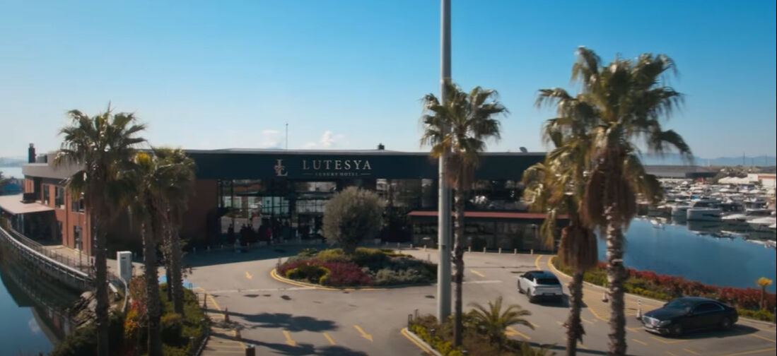 Çift Kişilik Oda hangi otelde çekiliyor? Lutesya Otel nerede? Çift Kişik Oda hangi otelde çekiliyor? Lutesya Otel nerede? - 1. Resim