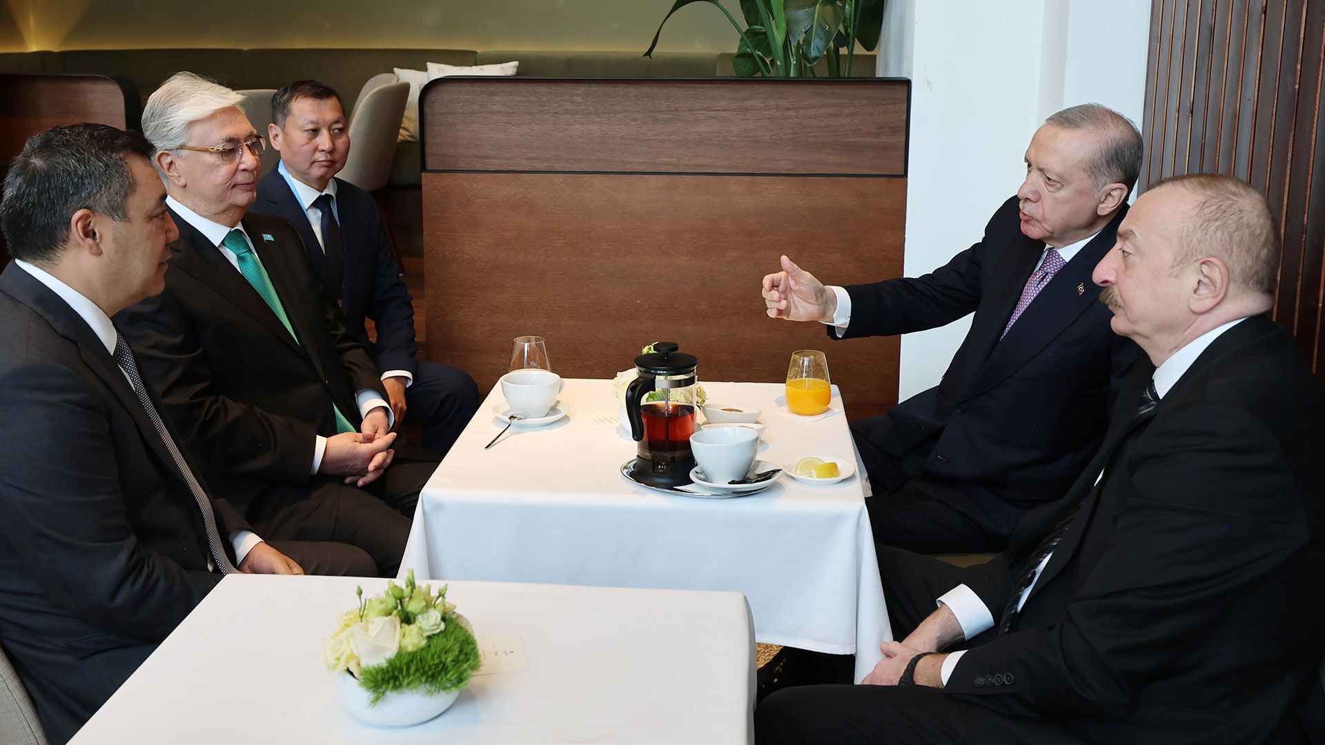 Erdoğan, Macaristan’da TDT Zirvesinde Kıbrıs ve Gazze mesajı verdi: Türk birliği KKTC'siz olmaz - 2. Resim