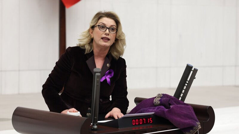 İyi Parti'de 'WhatsApp' depremi! Asu Kaya'dan açıklama: Umarım gerçek çıkmaz - 1. Resim