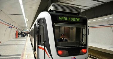 İzmir Metro seferleri neden durdu, İzmir'de metrolar çalışıyor mu? Metroda intihar girişimi yaşandığı belirtildi! - 2. Resim