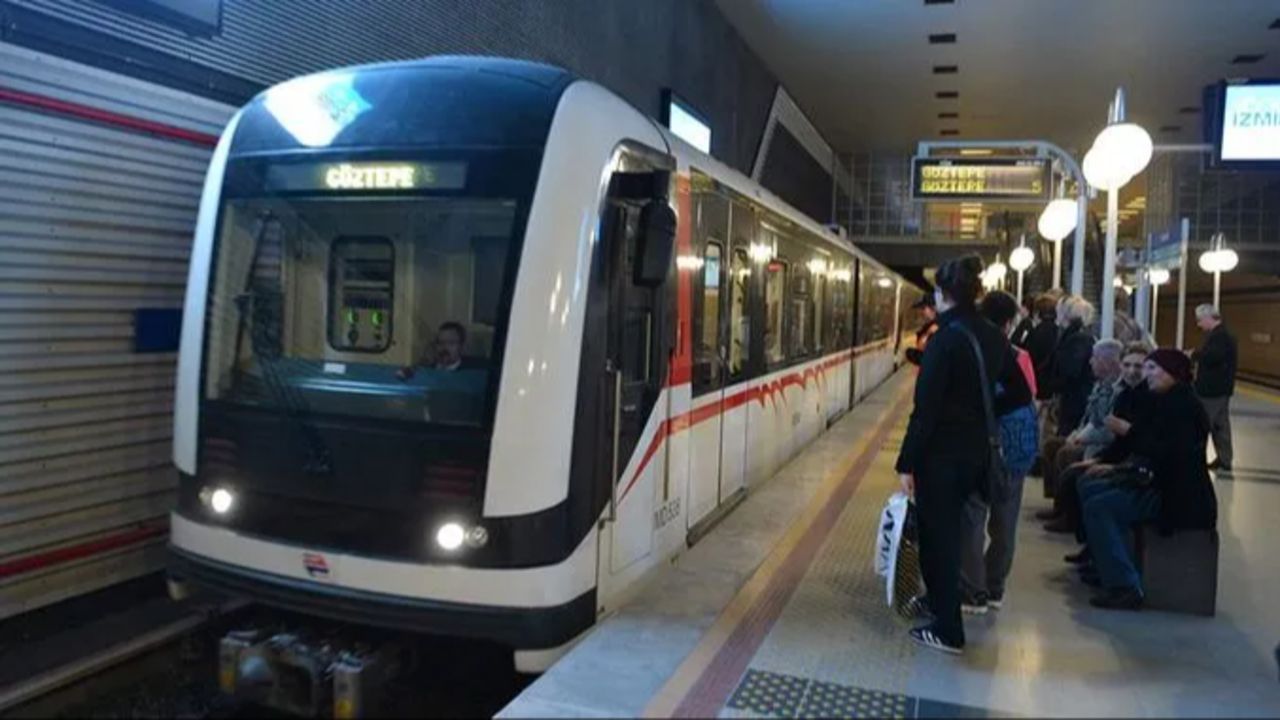 İzmir Metro seferleri neden durdu, İzmir'de metrolar çalışıyor mu? Metroda intihar girişimi yaşandığı belirtildi! İzmir Metro seferleri neden durdu, İzmir'de metrolar çalışıyor mu? Metroda intihar girişimi yaşandığı belirtildi!