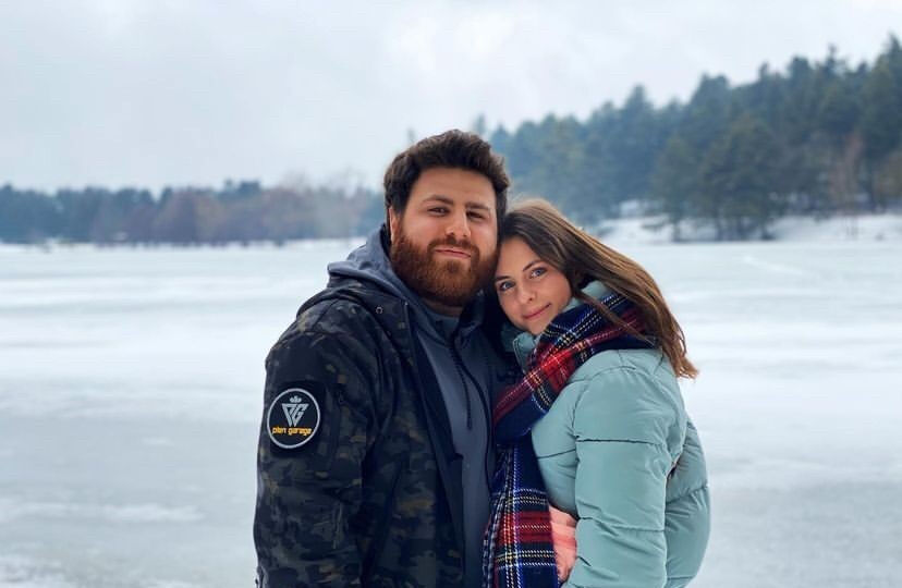 Murat Aci&rsquo;nin eşi &ldquo;Zararım karşılandı&rdquo; deyip şik&acirc;yetini geri &ccedil;ekti! Babası gelinine tepki g&ouml;sterdi: O paraların i&ccedil;erisinde boğulsun - 2. Resim