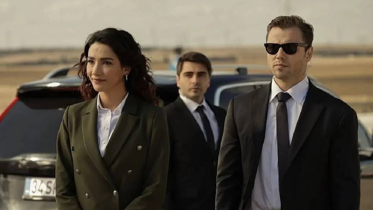 TRT'nin Teşkilat dizisinde flaş gelişme! Ünlü oyuncu kadroda: Yıllar sonra ekranlara dönüyor TRT'nin Teşkilat dizisinde flaş gelişme! Ünlü oyuncu kadroda: Yıllar sonra ekranlara dönüyor