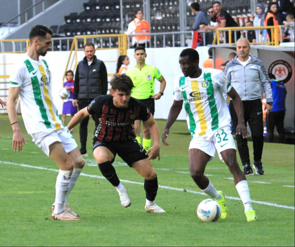 Uchenna Ogundu sürprizi! Şanlıurfaspor'dan Fenerbahçe iddiasına cevap - 1. Resim
