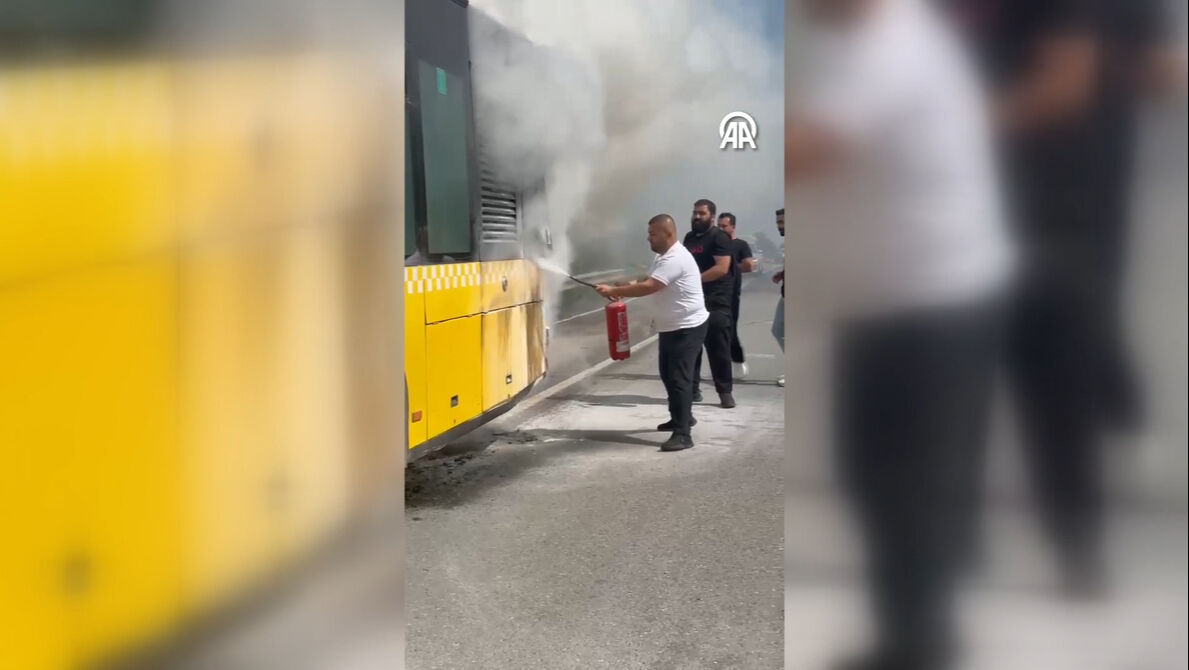 Beykoz'da İETT otobüsü alev aldı! Yolcular yardım koştu - 1. Resim