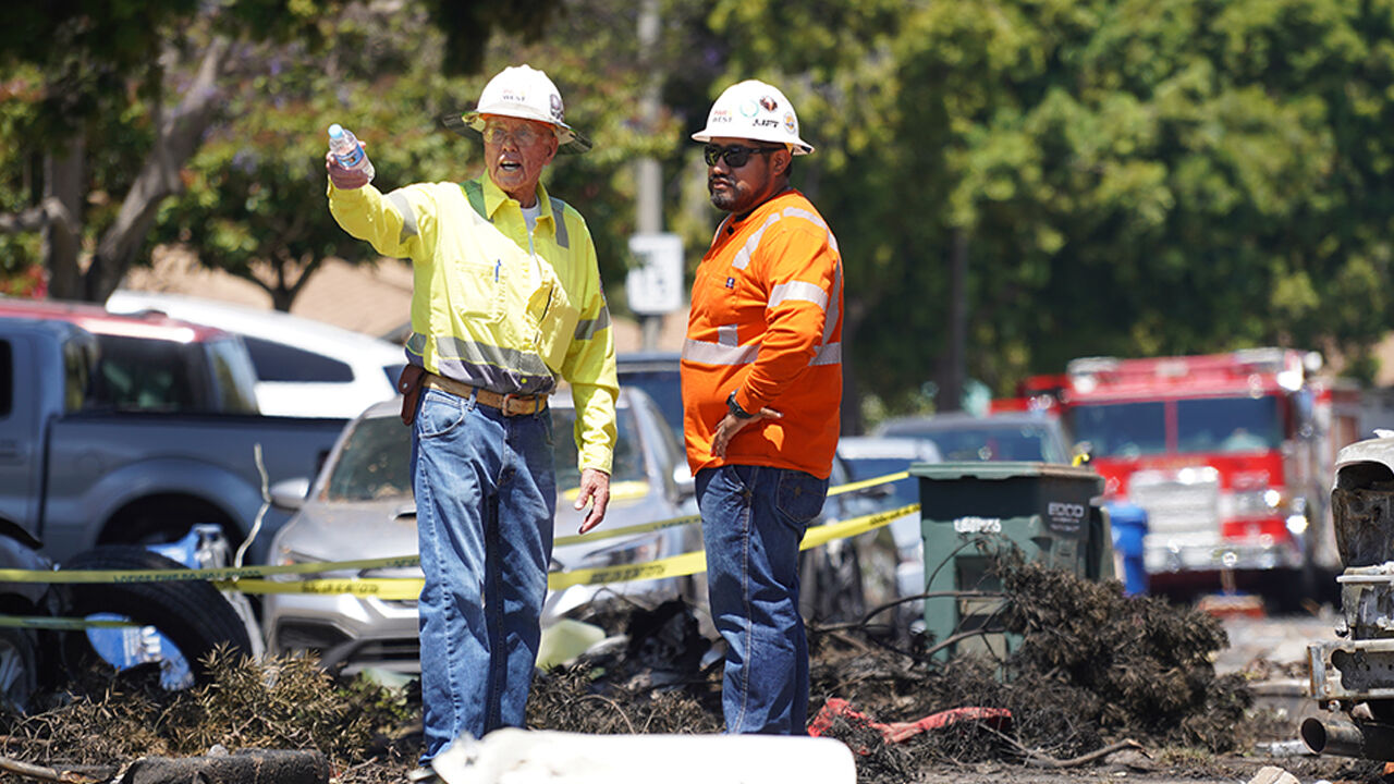 California'daki uçak kazasında bilanço belli oldu! Ölü ve yaralılar var - 1. Resim