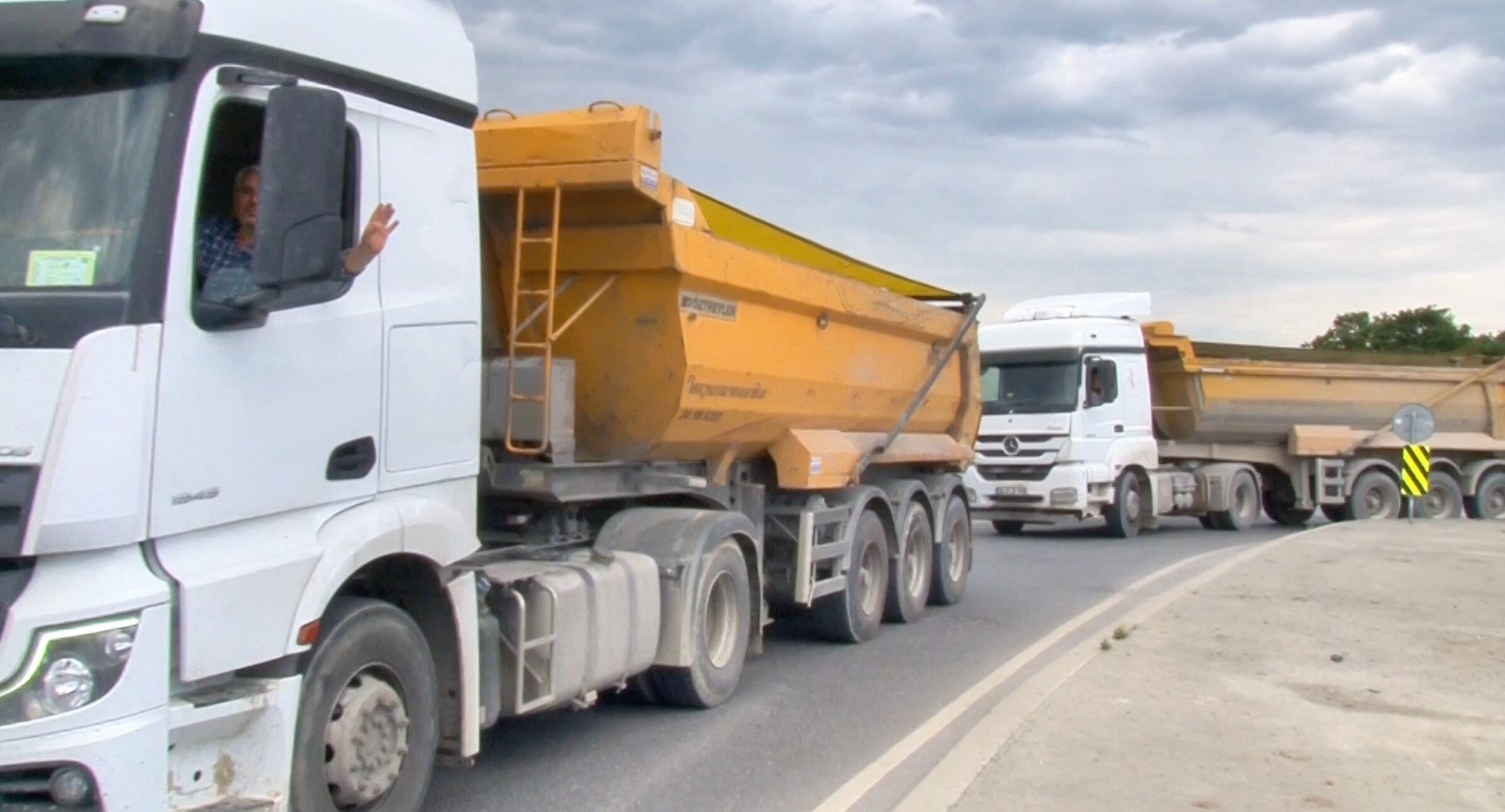 İstanbul'da hafriyat döküm sahası sayısı 1'e düştü! Kilometrelerce kuyruk oluştu - 1. Resim
