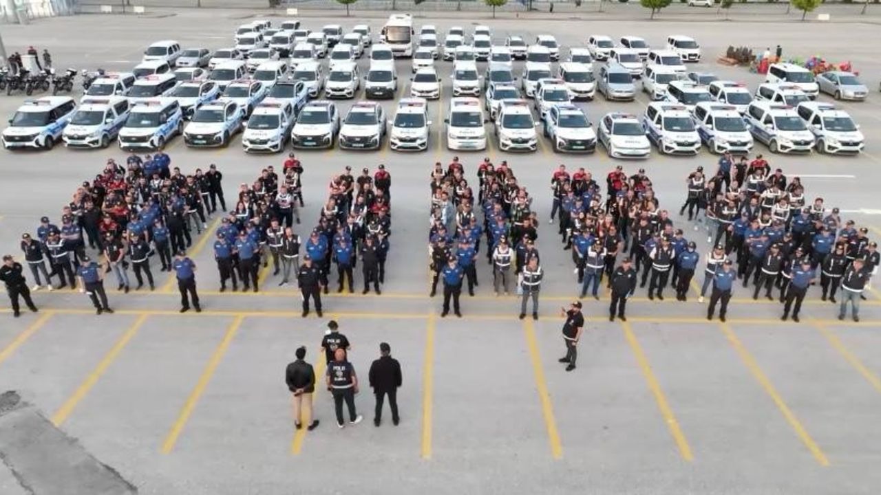 Konya'da 'Şah-Mat' operasyonu: 21 tutuklama, 74 mağdur kurtarıldı Konya'da 'Şah-Mat' operasyonu: 21 tutuklama, 74 mağdur kurtarıldı