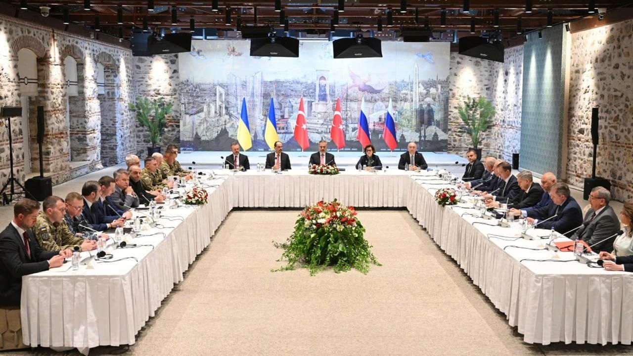 Kremlin'den dönüş sinyali: Ukrayna ile doğrudan görüşmeye hazırız! "Barışın anahtarı olabilir" Kremlin'den dönüş sinyali: Ukrayna ile doğrudan görüşmeye hazırız! "Barışın anahtarı olabilir"