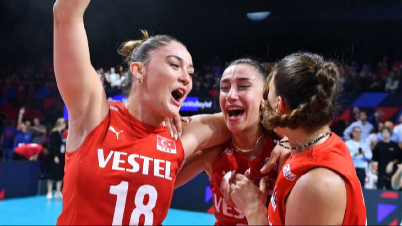 Türkiye - Hollanda voleybol maçı ne zaman, hangi kanalda yayınlanacak? Filenin Sultanları hazırlık maçına geri sayım başladı Türkiye - Hollanda voleybol maçı ne zaman, hangi kanalda yayınlanacak? Filenin Sultanları hazırlık maçına geri sayım başladı