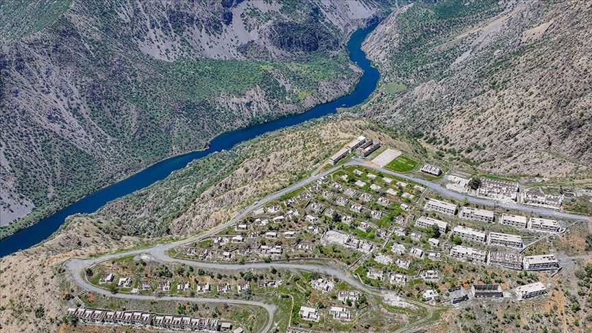 Yarım asır &ouml;nce inşa edilmişti! İşte Diyarbakır'daki İtalyan k&ouml;y&uuml;n&uuml;n son hali - 1. Resim