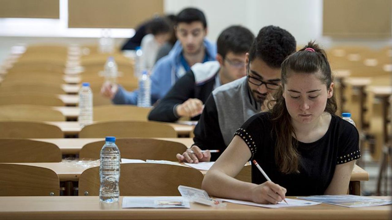 AÖF geçme notu kaç olmalı? 4 yanlış 1 doğruyu götürecek! AÖF geçme notu kaç olmalı? 4 yanlış 1 doğruyu götürecek!