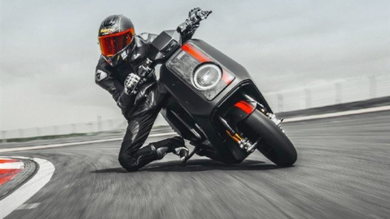 Elektrikli scooter rekoru Çin’den geldi: Şanghay F1 pistinde gövde gösterisi Elektrikli scooter rekoru Çin’den geldi: Şanghay F1 pistinde gövde gösterisi